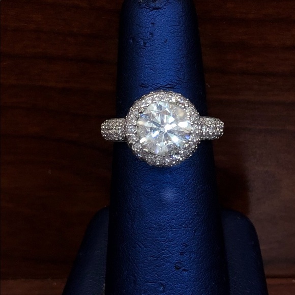 Jewelry - Engagement Ring 18k 3.68ct Total with Center!!!
